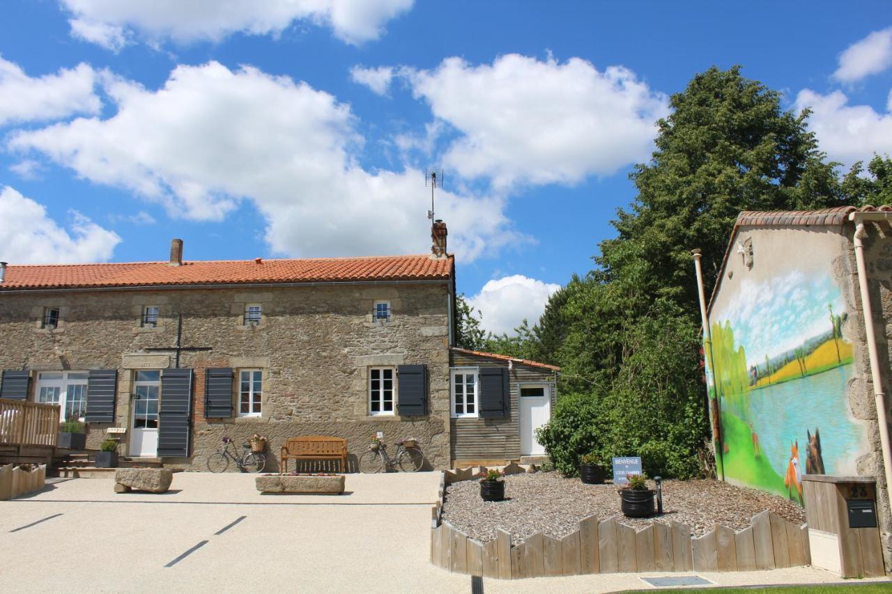 Chambres D'Hotes Logis Charrier Le Petit Bignon Les Epesses Exterior photo