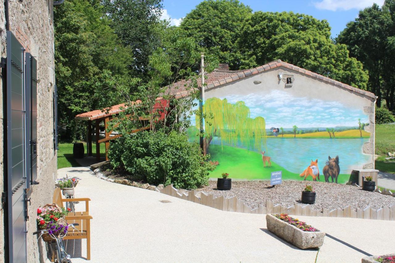 Chambres D'Hotes Logis Charrier Le Petit Bignon Les Epesses Exterior photo
