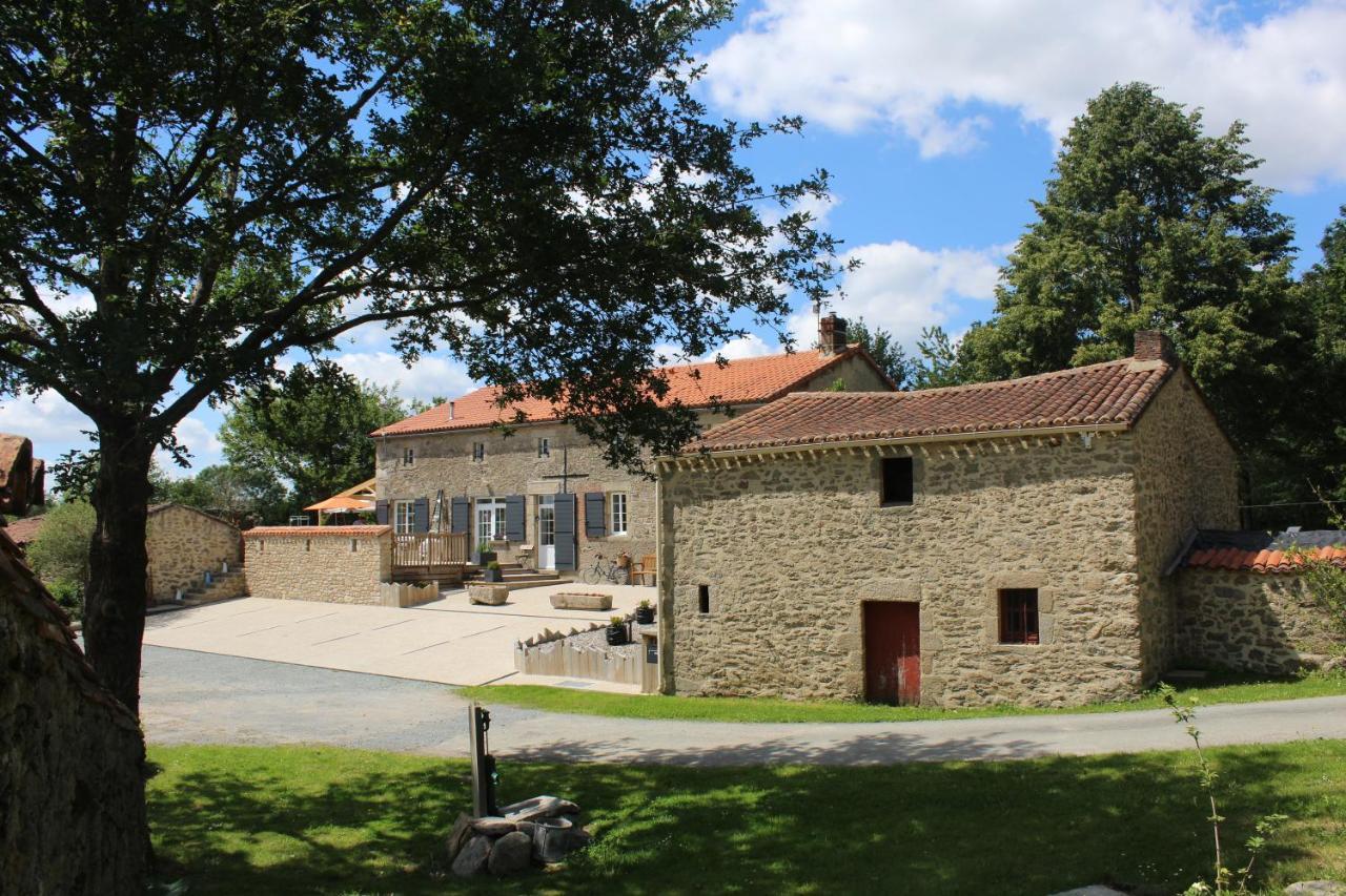 Chambres D'Hotes Logis Charrier Le Petit Bignon Les Epesses Exterior photo