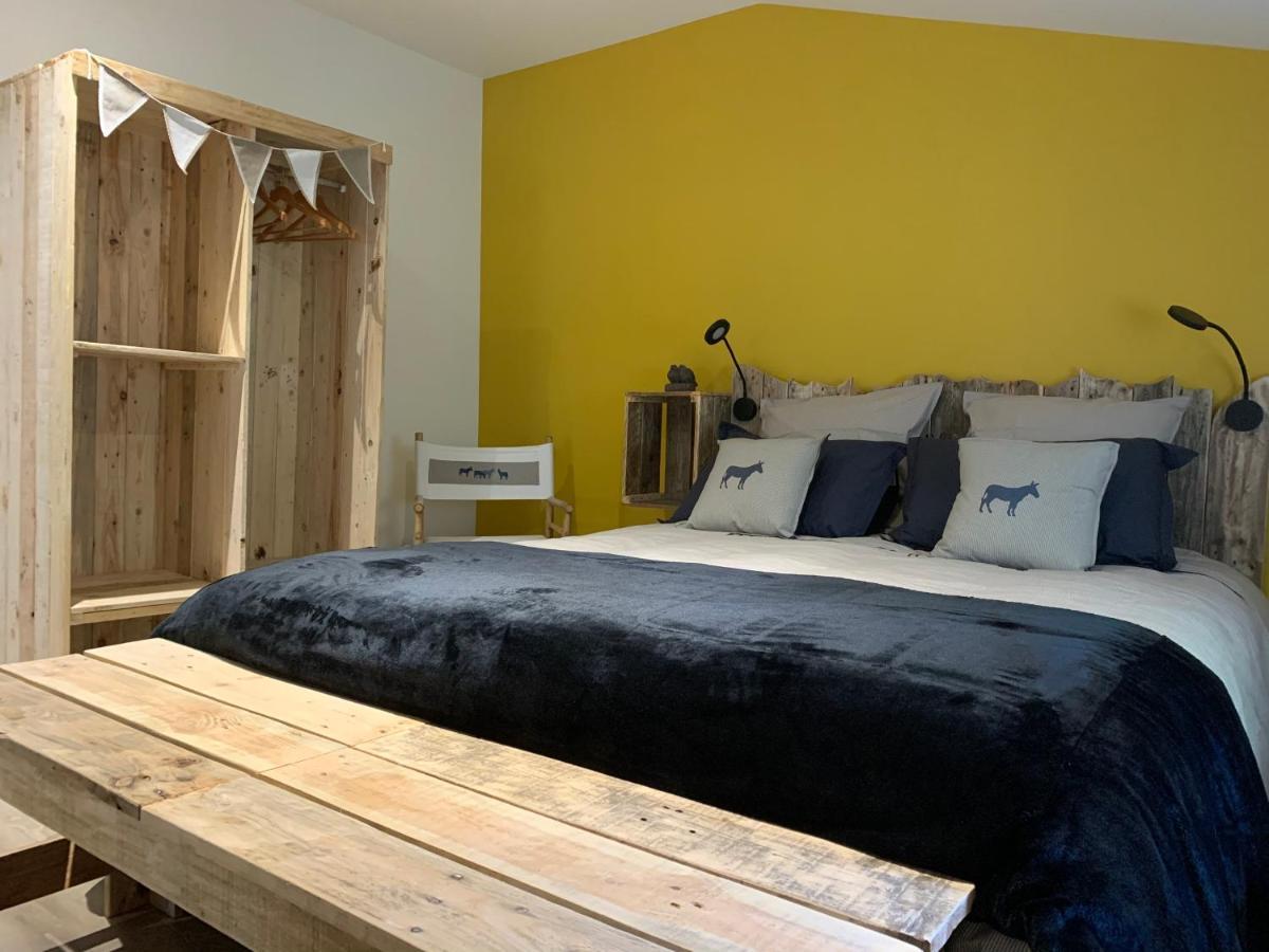 Chambres D'Hotes Logis Charrier Le Petit Bignon Les Epesses Exterior photo